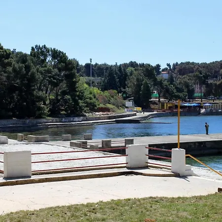 With Wifi - 12944 Pula